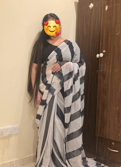Ayisha - puta in Dubai Photo 5 of 6