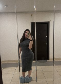 Ayjan - escort in Baku Photo 15 of 17