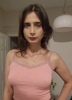 Ayla - Transsexual escort in İstanbul Photo 6 of 7