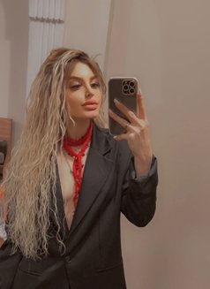 Ayla - escort in Dubai Photo 3 of 8