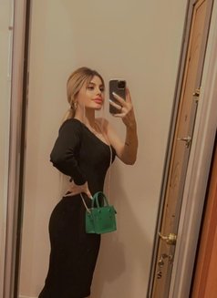 Ayla - escort in Dubai Photo 4 of 8