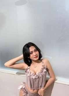 Aylin - escort in Bali Photo 8 of 10