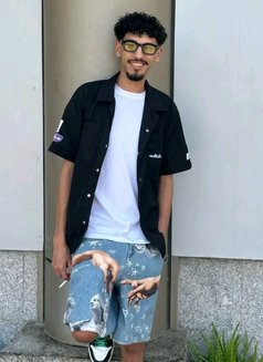 Aymen Ad13 - Acompañantes masculino in Abu Dhabi Photo 1 of 1