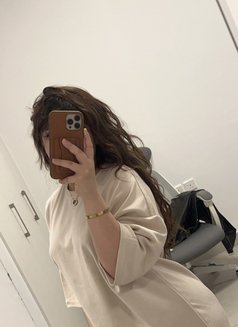 Aynour - escort in Dubai Photo 1 of 4