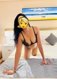 Ayomi Silva - Hot girl in town - escort in Colombo Photo 12 of 13