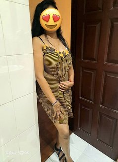 Ayomi Silva - Hot girl in town - escort in Colombo Photo 11 of 15