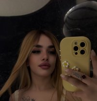 Ayosh - escort in Erbil
