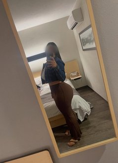 Ayra - puta in Kawasaki Photo 1 of 6