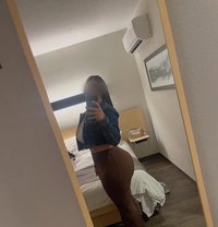 Ayra - puta in Kawasaki