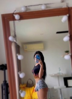 Ayra Khan - Transsexual escort in Lucknow Photo 21 of 29