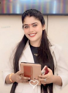 Aysha Angle - puta in Ahmedabad Photo 8 of 12