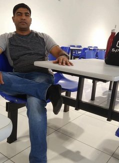 Ayub Gaffar - Male escort in Dubai Photo 3 of 3