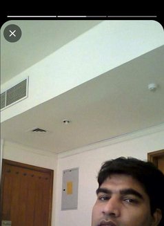 Ayub Gaffar - Acompañantes masculino in Dubai Photo 2 of 4