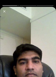 Ayub Gaffar - Acompañantes masculino in Dubai Photo 3 of 4