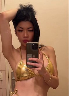 Ayumi - Acompañantes transexual in Paris Photo 28 of 29