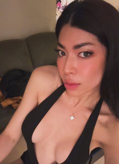 Ayumi - Transsexual escort in Paris Photo 28 of 28