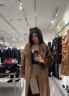 Ayumi - Transsexual escort in Paris Photo 6 of 10