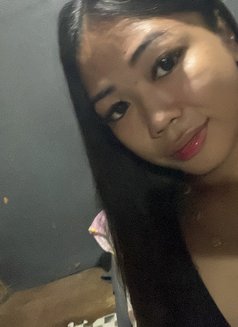 Ayumi Reacher - Transsexual escort in Davao Photo 26 of 28
