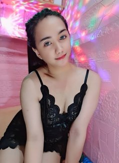 Ayumie - Transsexual escort in Taipei Photo 5 of 13