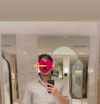 Ayush - Acompañantes masculino in Ahmedabad