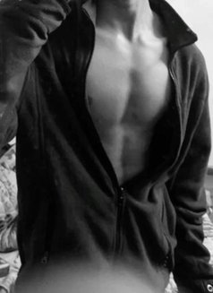 Ayush - Male escort in Dubai Photo 3 of 3
