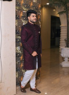 Ayush - Male escort in Ahmedabad Photo 4 of 4