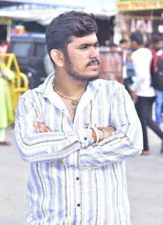 Ayush - Male escort in Bhopal Photo 2 of 6