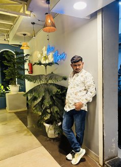 Ayush - Male escort in Bhopal Photo 6 of 6