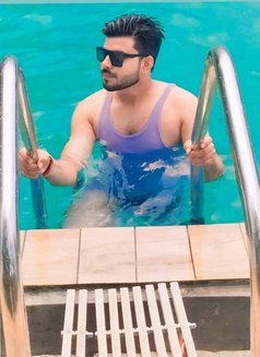 Ayush - Male escort in Indore Photo 2 of 4