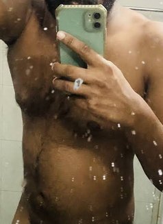 Ayush - Male escort in Kolkata Photo 2 of 2