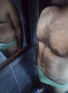 Ayush - Acompañantes masculino in Kolkata Photo 3 of 3