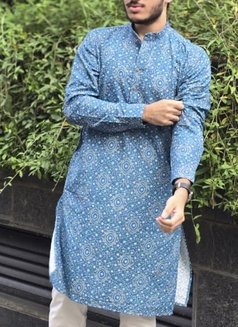 Ayush - Male escort in Mumbai Photo 6 of 6