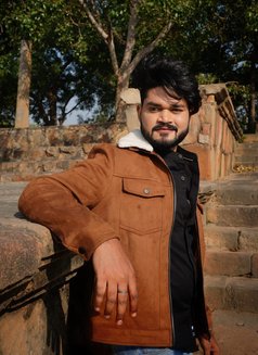 Ayush khurana - Intérprete masculino de adultos in New Delhi Photo 2 of 13