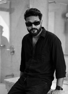 Ayush khurana - Intérprete masculino de adultos in New Delhi Photo 8 of 13