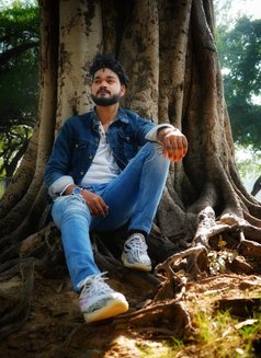 Ayush khurana - Intérprete masculino de adultos in New Delhi Photo 11 of 13