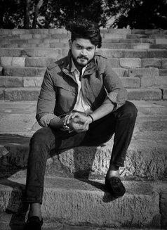 Ayush khurana - Intérprete masculino de adultos in New Delhi Photo 13 of 13