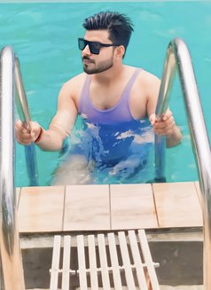 Ayush - Male escort in Prayagraj  Photo 2 of 7