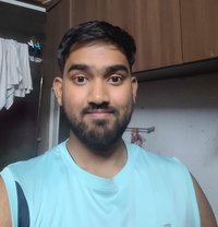 Ayush - Acompañantes masculino in Pune