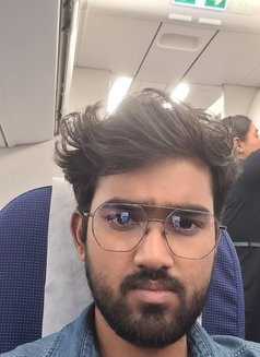 Ayush - Male escort in Pune Photo 3 of 4