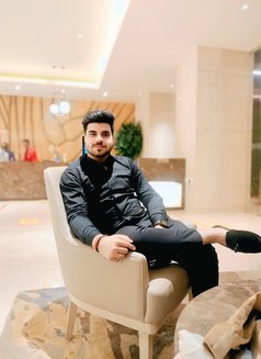 Ayush - Male escort in Raipur Photo 7 of 8