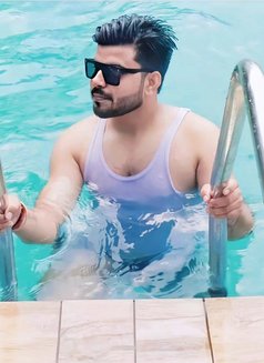 Ayush - Male escort in Varanasi Photo 3 of 6
