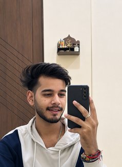 Ayush Singh - Male escort in Indore Photo 6 of 7