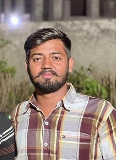 Ayush Singh - Acompañantes masculino in Jaipur Photo 1 of 3