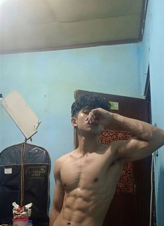 Ayush Singhal - Acompañantes masculino in New Delhi Photo 1 of 5