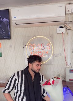 Ayush Thakur - Male escort in New Delhi Photo 6 of 8