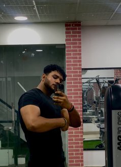 Ayush Thakur - Male escort in New Delhi Photo 7 of 8