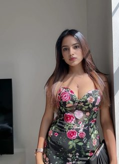 Ayushi, a Well Educated Girl Available F - escort in Kolkata Photo 3 of 3