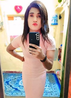 Ayushi - Transsexual escort in New Delhi Photo 4 of 6