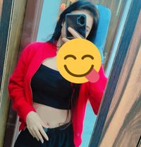 Ayushi cam - escort in London