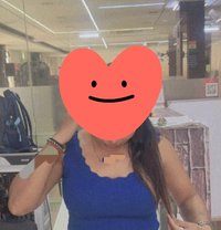 Ayushi - escort in Noida